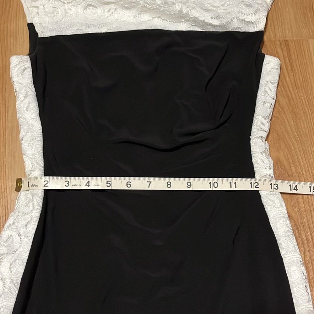 Black and White Cap Sleeve Dress - Picture 6 of 7